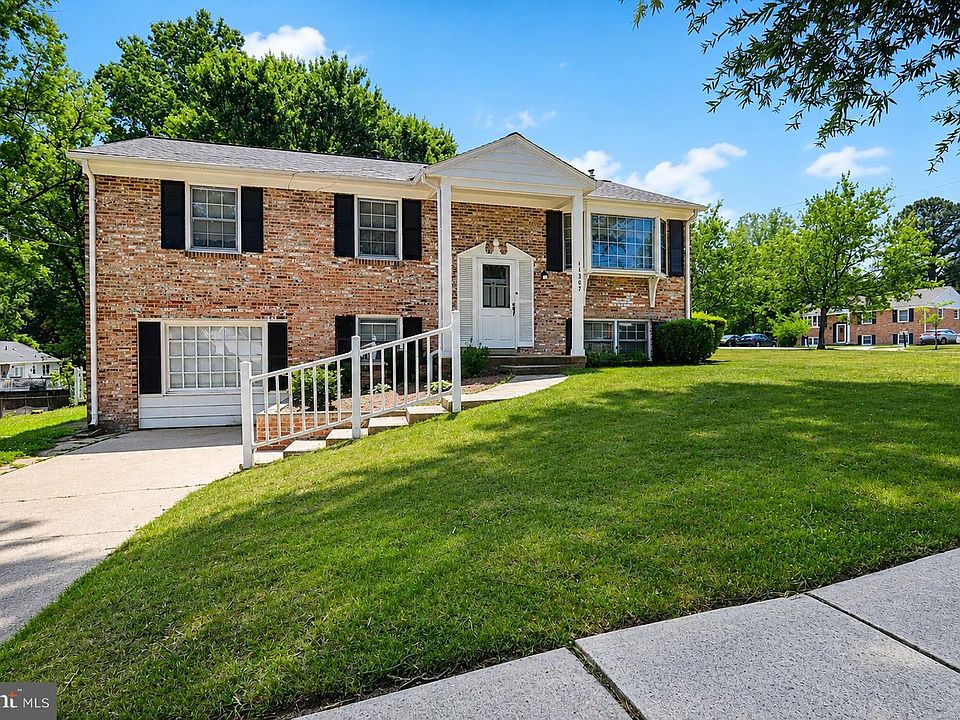 1st image of 11307 Brookdale Ln