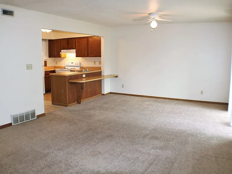 708 Westwinds Drive — Photo 7