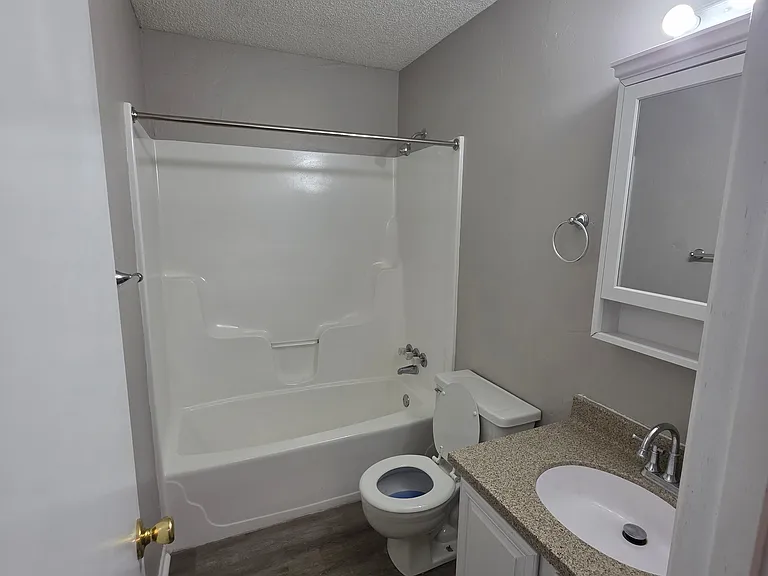 2755 SW Arrowhead Rd #E — Photo 10
