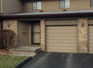 18688 W Thirteen Mile Rd APT 4, Beverly Hills, MI