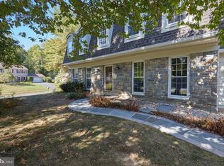 2 Narrows Ct, Silver Spring, MD 20906