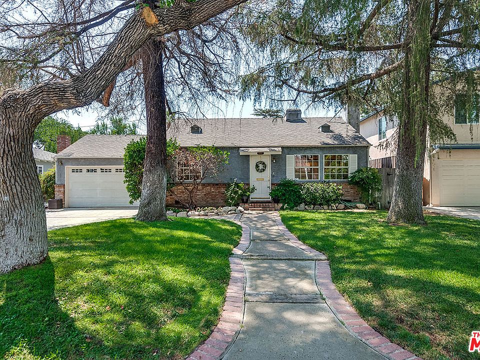 1st image of 4216 W Jacaranda Ave