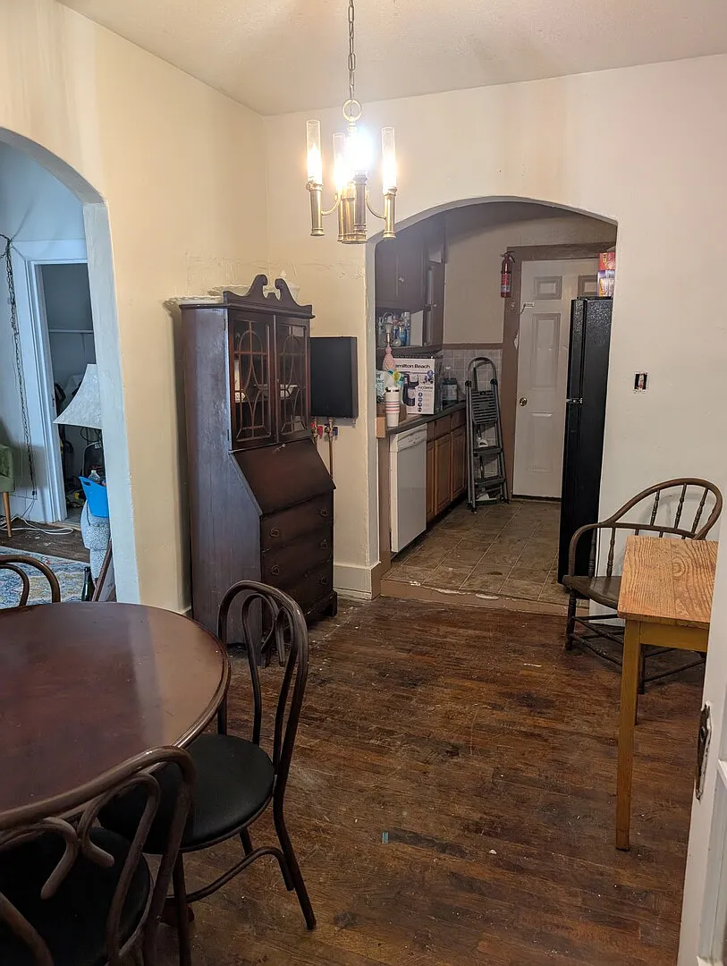In the Heart of Historic Weston — Photo 4
