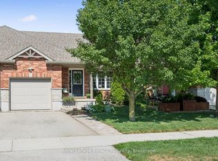 105 Spencer Dr, Centre Wellington, ON N0B 1S0