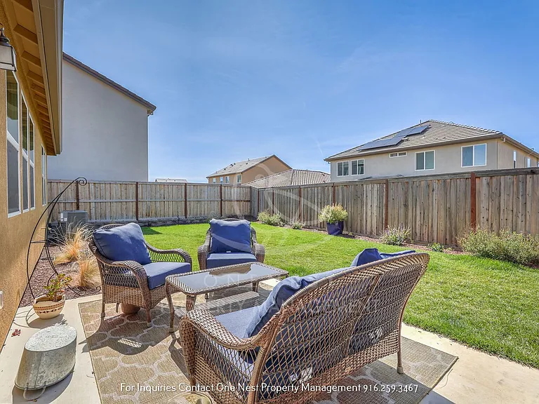 258 Martos Ct — Photo 26