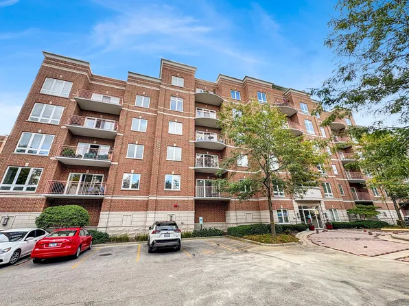 799 Graceland Ave Unit 504A, Des Plaines, IL 60016