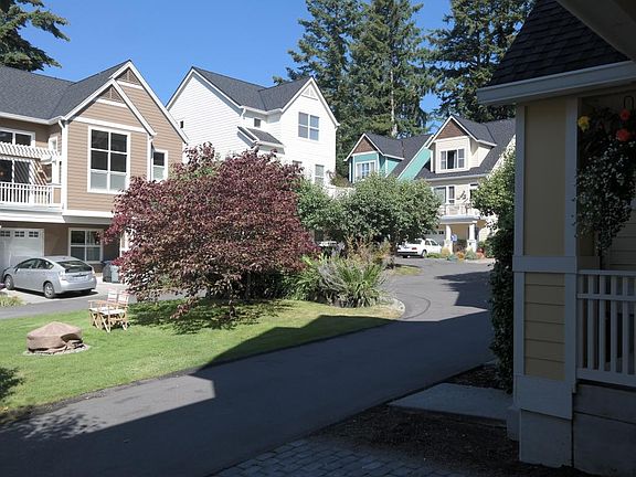 3rd image of 356 Wyatt Way NE