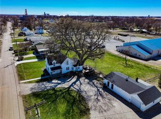 500 N 9th St, Hiawatha, KS 66434