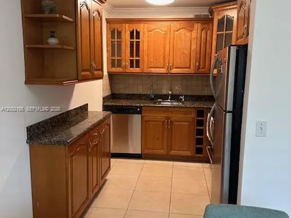 13250 SW 7th Ct APT 114L, Pembroke Pines, FL 33027