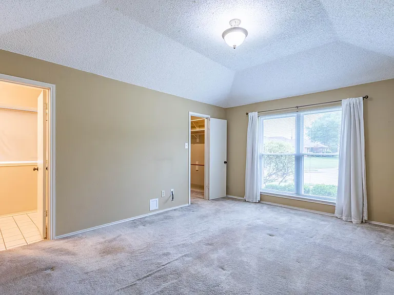 1526 Haven Pl — Photo 23