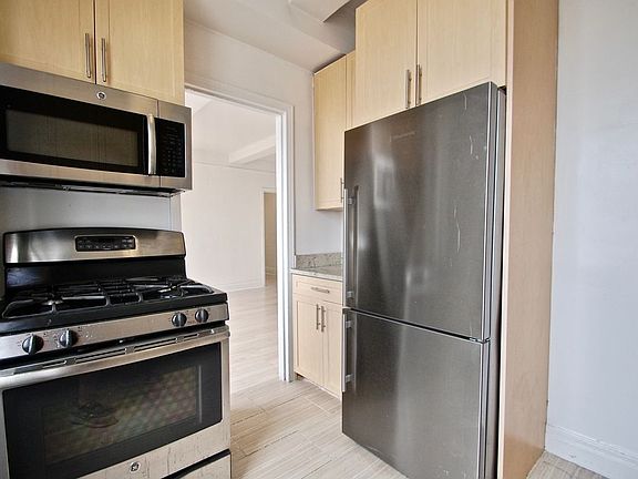 3rd image of 636 W 174th St APT 9a