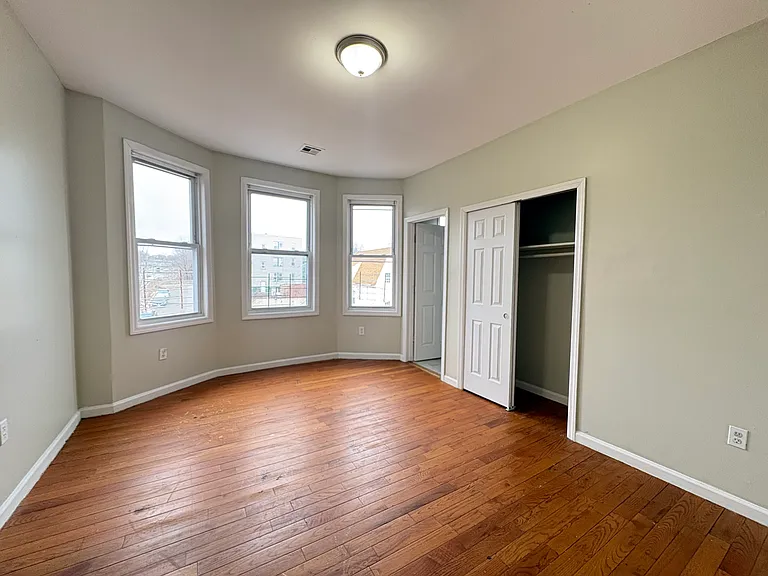 386 Badger Ave #3 — Photo 4
