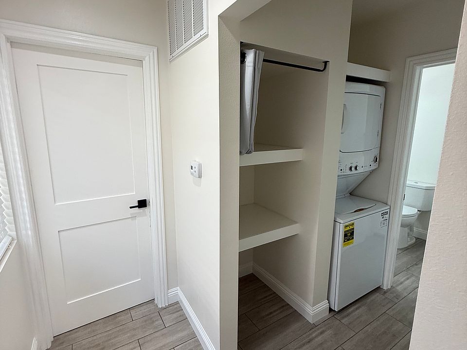 1st image of 724 1/2 S Soto St #724-1/2