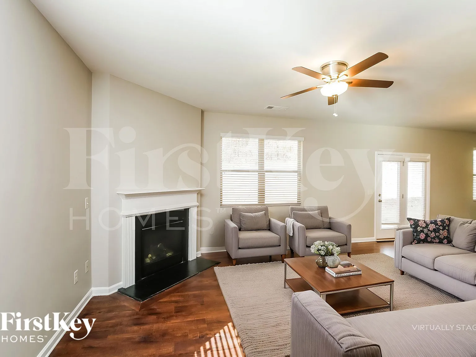 4 bed, 2.5 bath, 2432 sqft, $1,950 — Photo 3