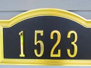 1523 Leslie St, Baltimore, MD 21217