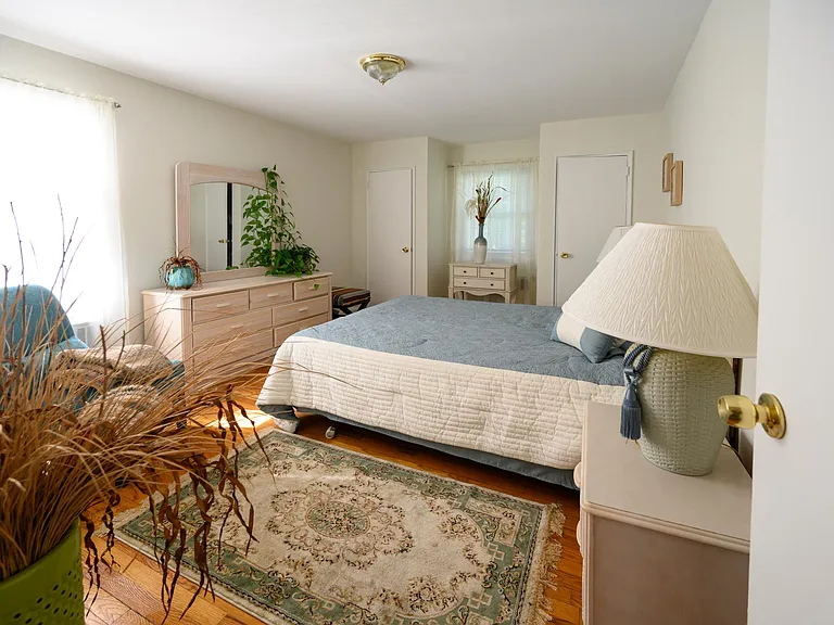 Oakmont Park Apartments — Photo 8