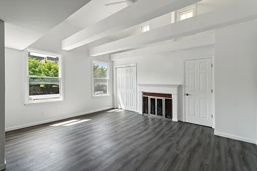 146 Nassau St Photo 1