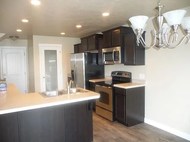 14508 S Edgemere Dr — Photo 2