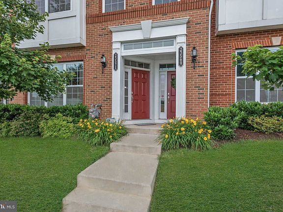 2nd image of 23571 Belvoir Woods Ter