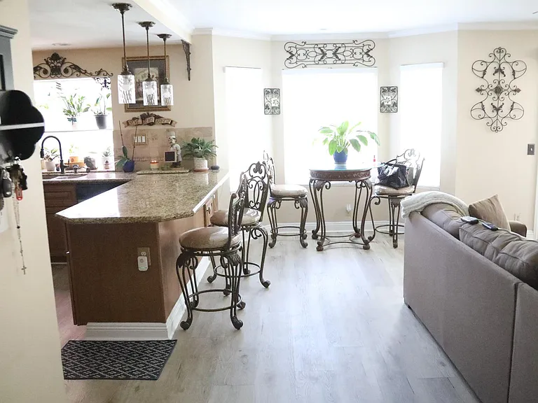 5585 Camino Poniente — Photo 7