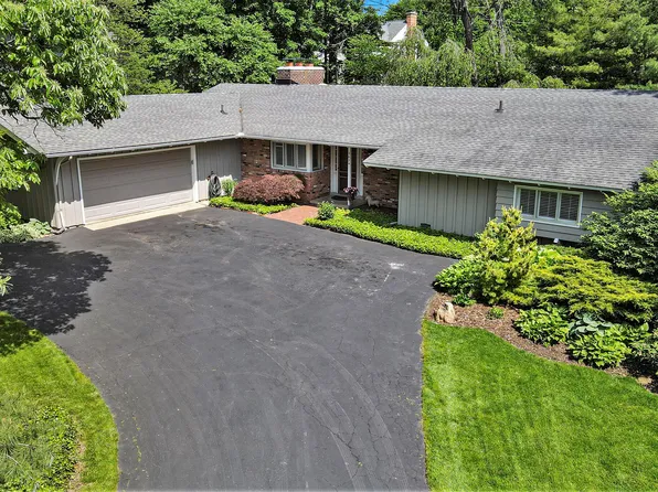 2624 Bedford Rd, Ann Arbor, MI 48104