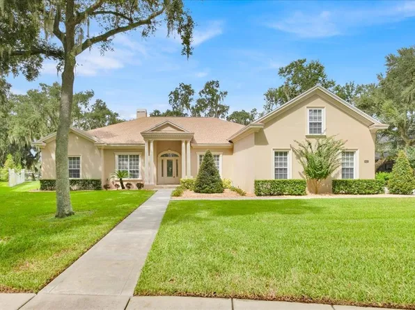 6615 Crescent Lake Dr, Lakeland, FL 33813