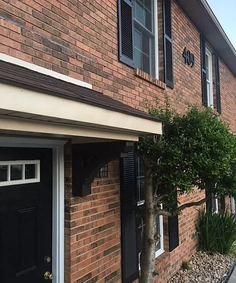 409 N Walnut Ave #D — Photo 1