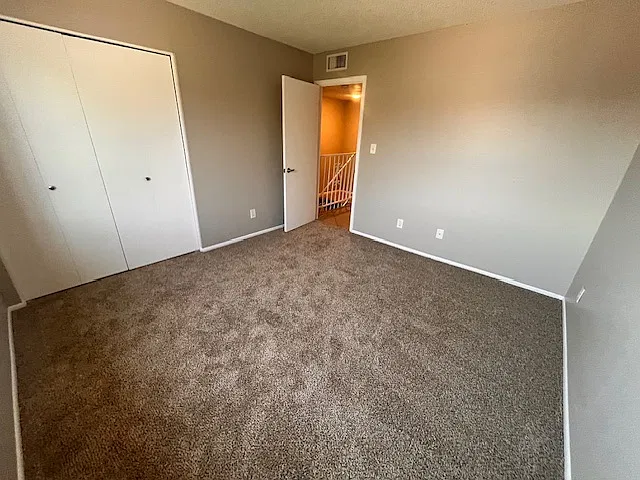2 bed, 1.5 bath, 900 sqft, $1,400 — Photo 4