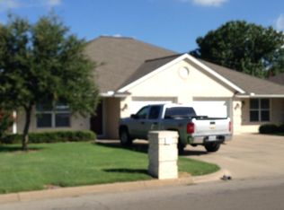 223 Bluebonnet St, Stephenville, TX 76401