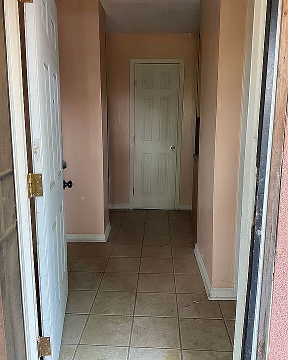 1st image of 3440 High Bridge Dr