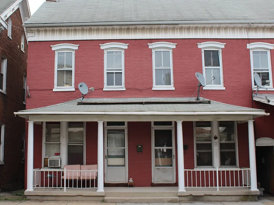 119 S Main St