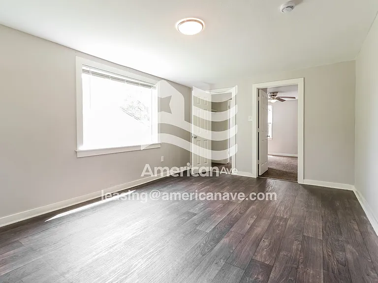 801660_004_living_room_13893593.jpg