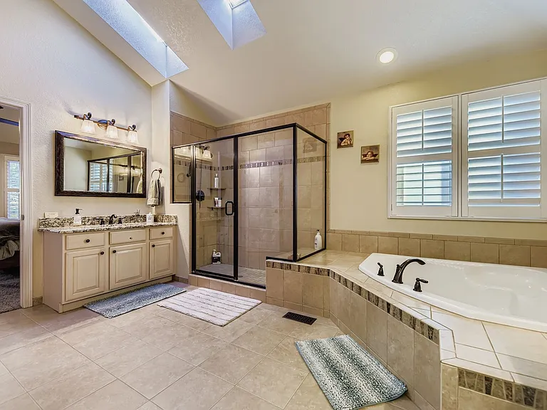 8356 Green Island Cir — Photo 16