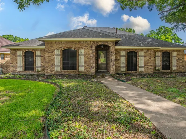 3302 Oxford Dr, Rowlett, TX 75088