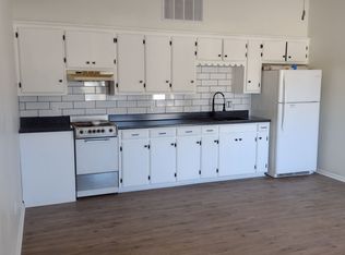 309 SE 10th St #B, Plainview, TX 79072