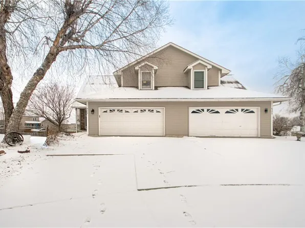 523 Cape Cod Ct, Smithville, MO 64089