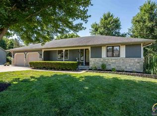 6705 SW 28th St, Topeka, KS 66614