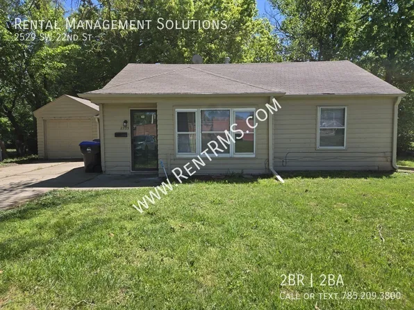 2529 SW 22nd St, Topeka, KS 66611