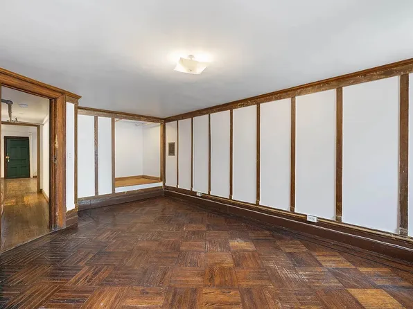 549 West 187th Street image 28 of 31