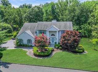 17 Ramsgate Dr, Morganville, NJ 07751