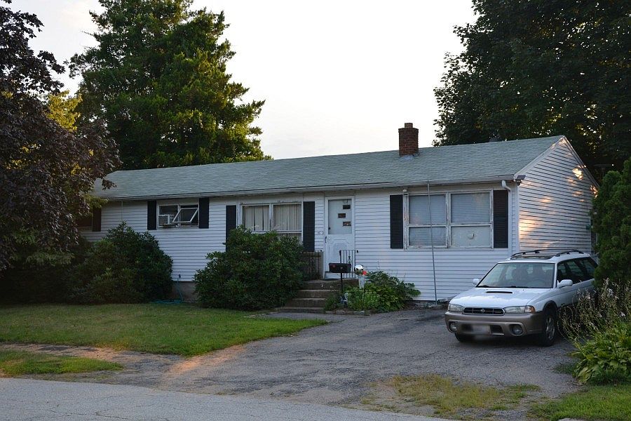 1st image of 115 Stony Acre Dr