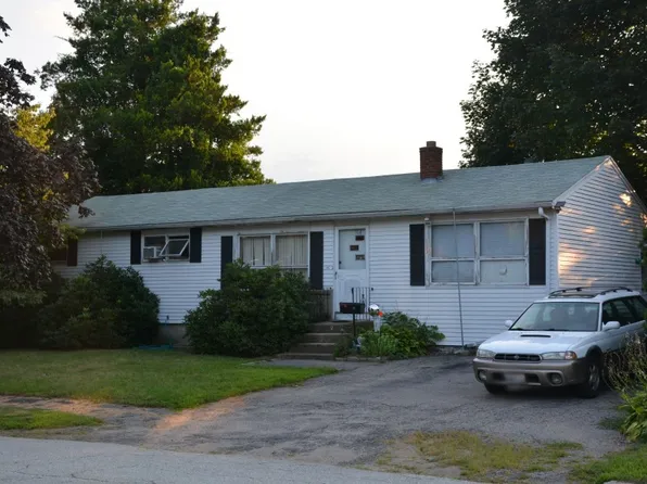 115 Stony Acre Dr, Cranston, RI 02920