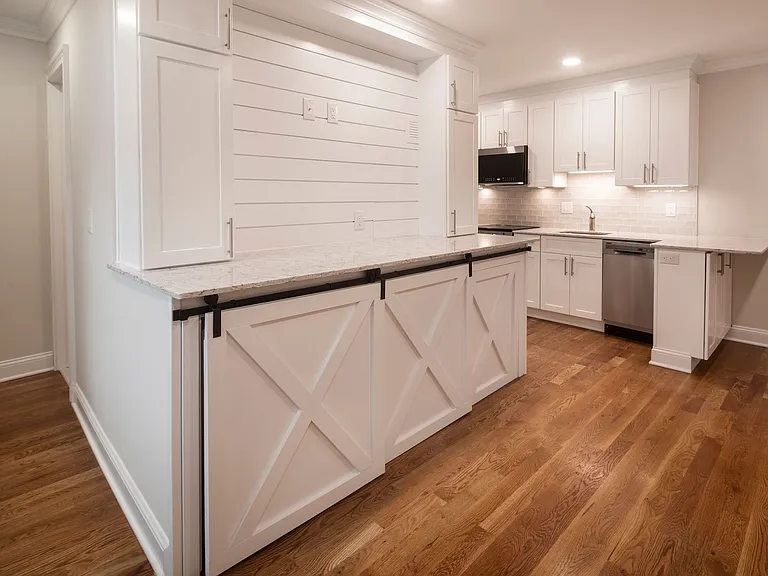 The Parkview at Polifly: In-Unit Washer & Dryer, Heat and Water Included, and Cat & Dog Friendly — Photo 19