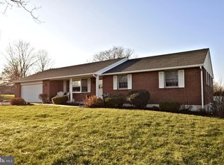 2905 Federal Dr, Gilbertsville, PA 19525