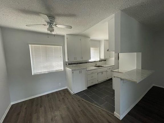 3rd image of 6830 Woodley Ave APT 9