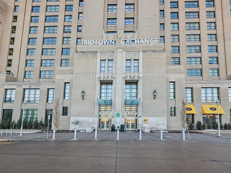 2929 Chicago Ave #1105 — Photo 51