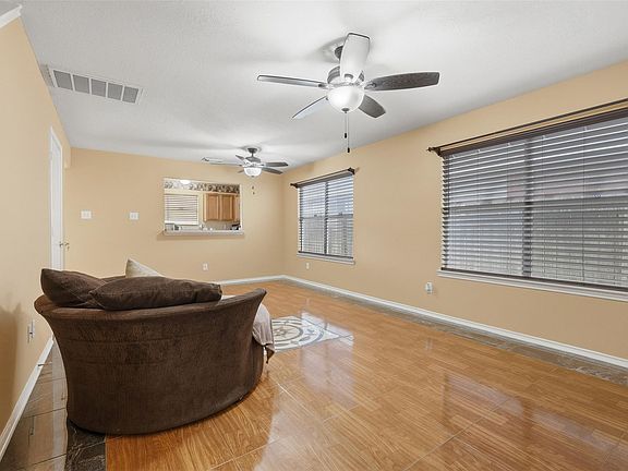 4th image of 1407 Rising Springs Ln