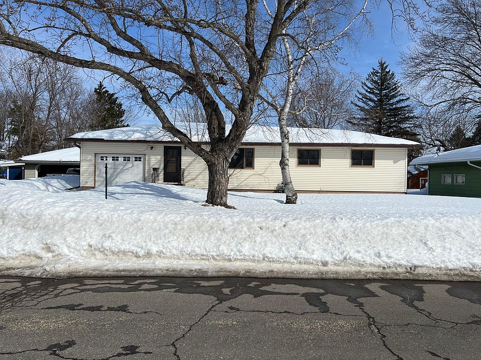 1st image of 608 2nd Ave N