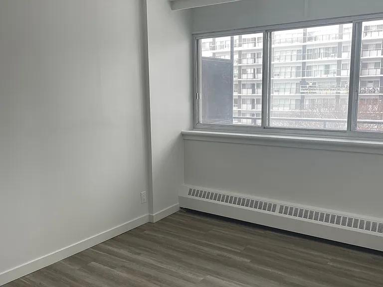 257 Lisgar St — Photo 11
