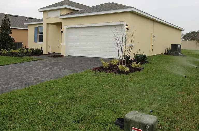 111 Roseville Dr — Photo 15